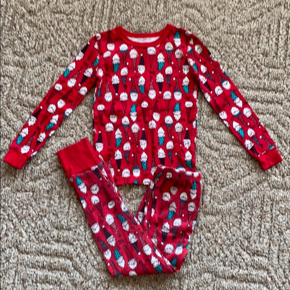 Long sleeve 5T Christmas pajama set